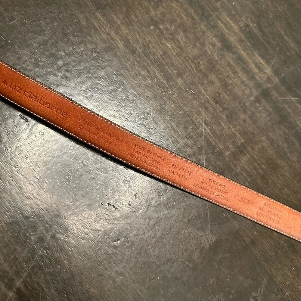 Liz Claiborne Genuine Leather Belt - Picture 4 of 6